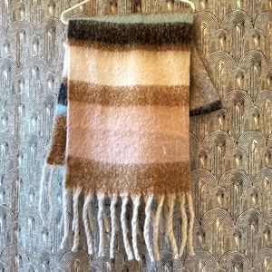 Oversized Soft Polyester Wrap/OS